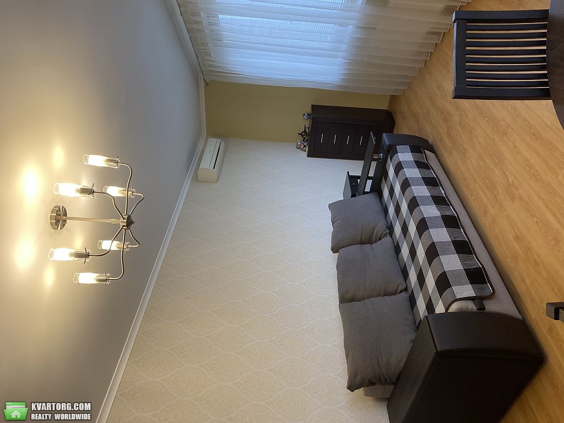 Rent out 2-room apartment. Киев,  Большая Китаевская — photo 2