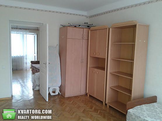 Sell 2-room apartment. Киев,  Дегтяревская — photo 4