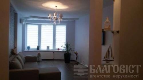 Sell 2-room apartment. Киев, Днепровская наб. — photo 3