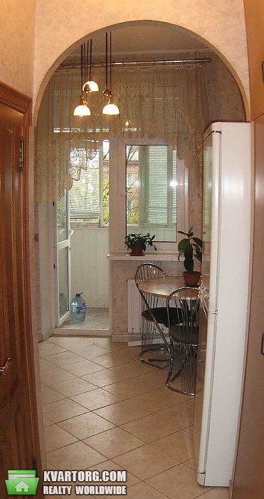 Rent out 2-room apartment. Киев, Уманская — photo 6