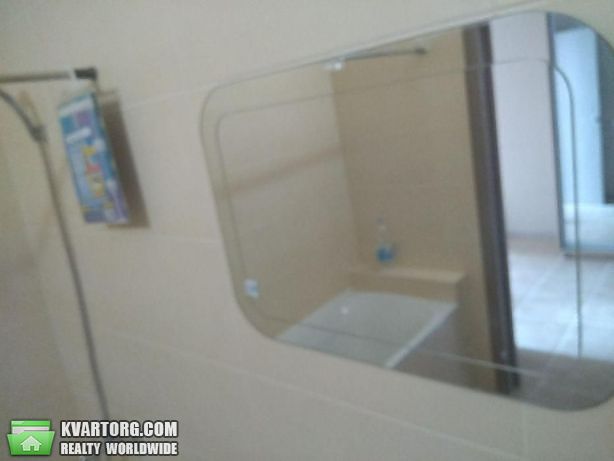 Rent out 2-room apartment. Киев,  Гмыри — photo 4