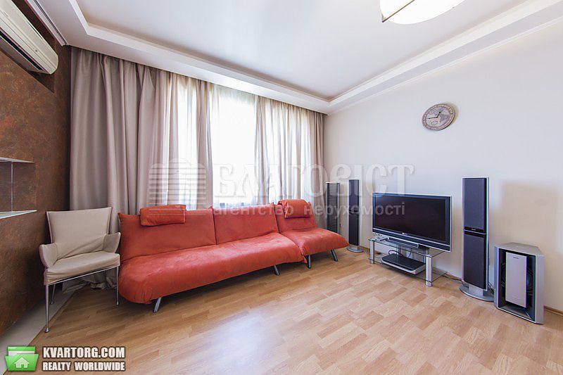 Rent out 2-room apartment. Киев,  Барбюса — photo 1