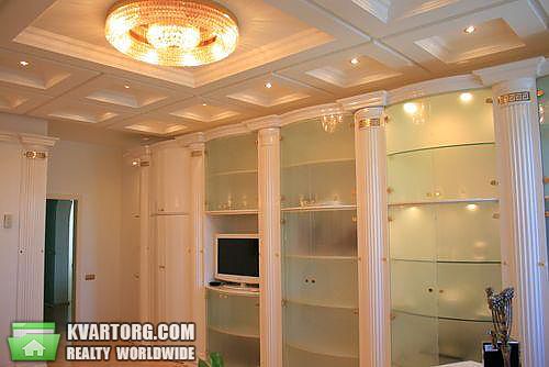 Sell 4-room apartment. Киев,  Кропивницкого — photo 7
