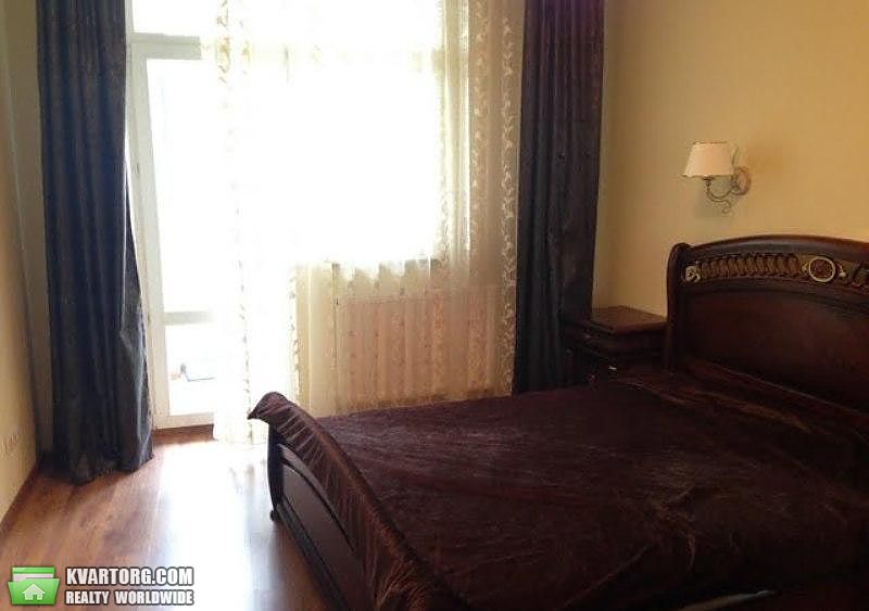 Rent out 2-room apartment. Киев,  Мельникова — photo 3