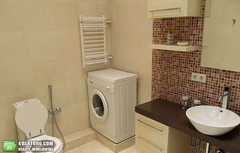 Rent out 3-room apartment. Киев, Коновальца — photo 9
