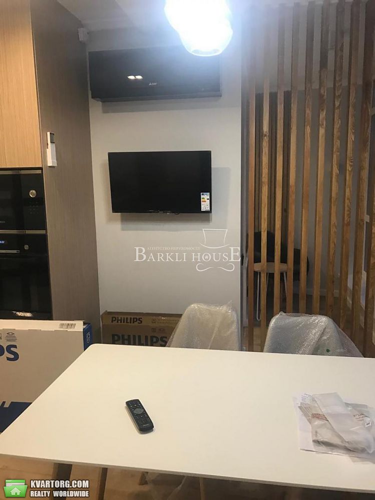 Rent out 2-room apartment. Киев,  Глубочицкая — photo 7