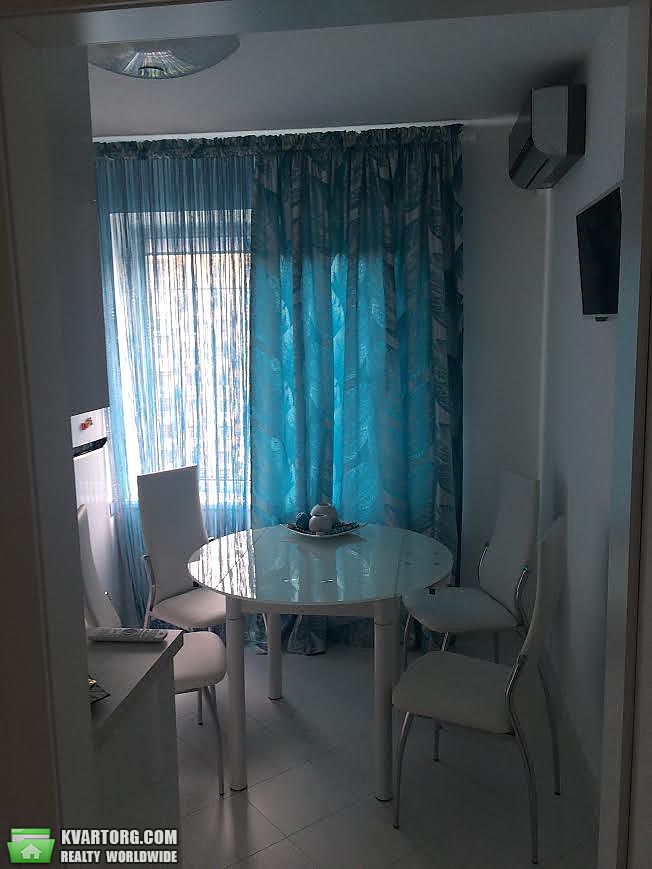 Sell 2-room apartment. Днепропетровск, Героев проспект — photo 2