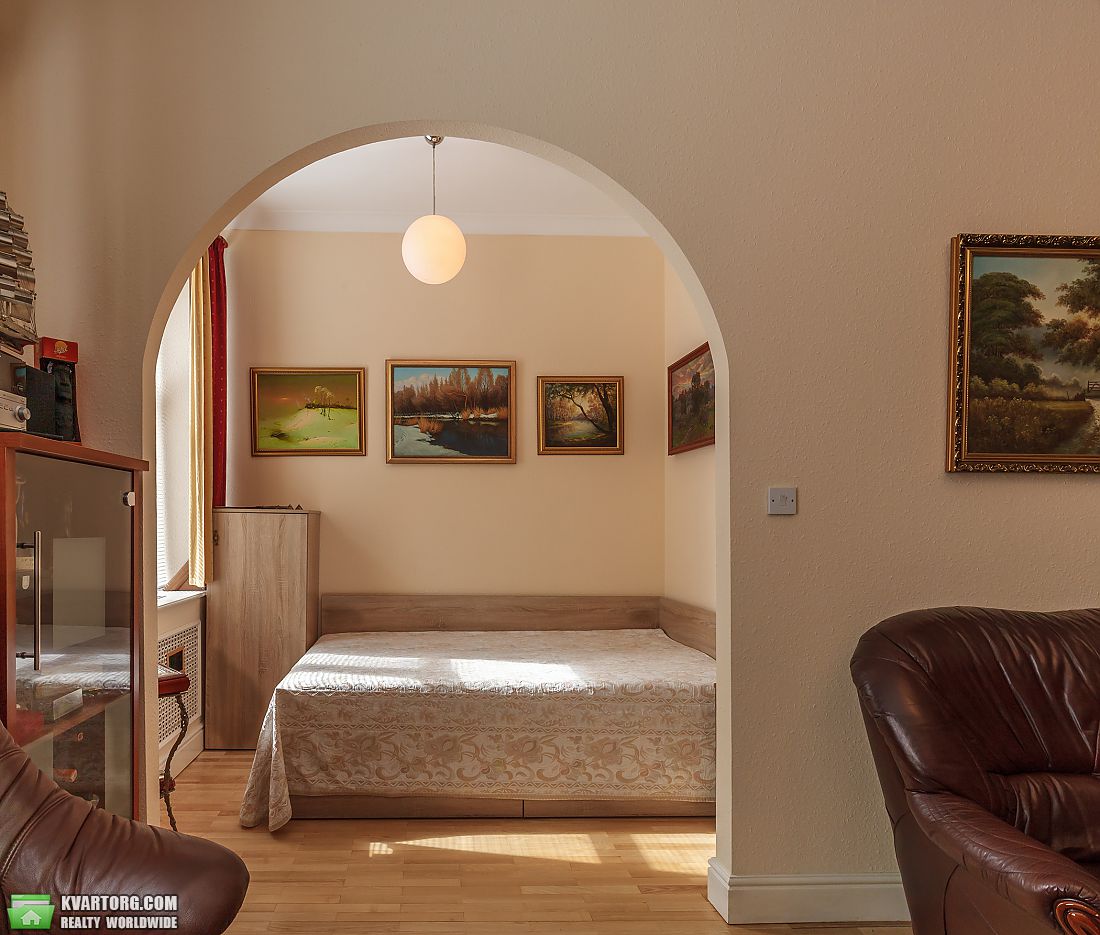 Rent out 3-room apartment. Киев,  Круглоуниверситетская — photo 6