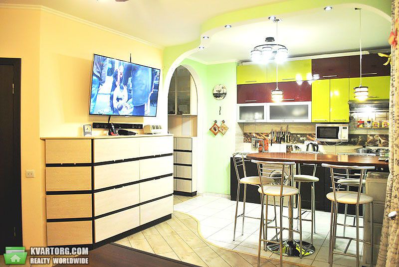 Rent out 3-room apartment. Киев,  Вильямса — photo 2