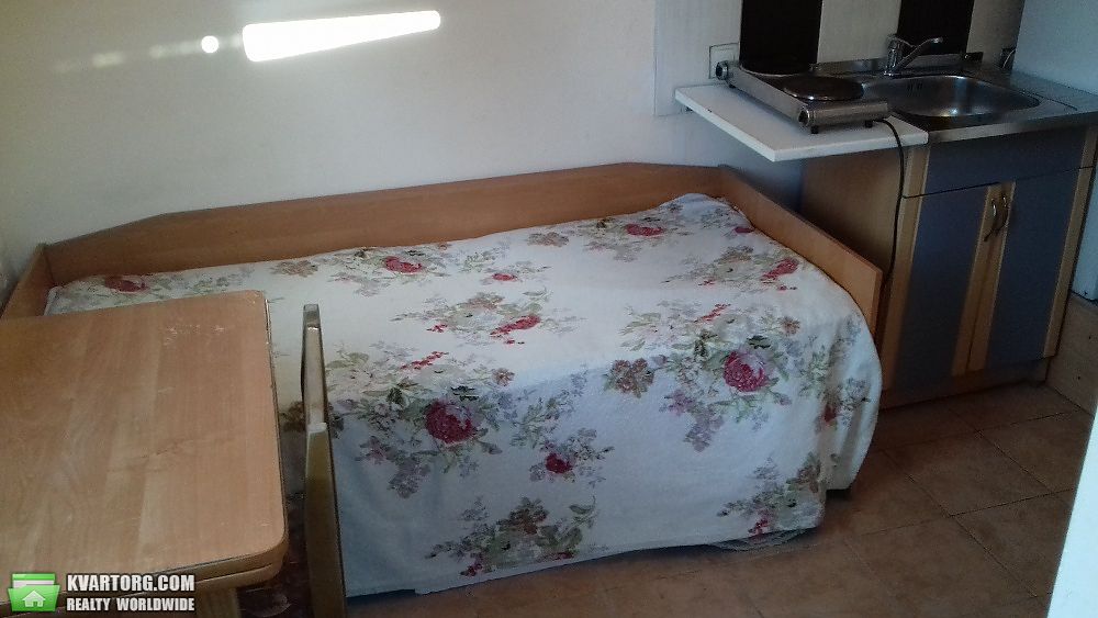 Rent out 1-room apartment. Киев,  Радужная — photo 2