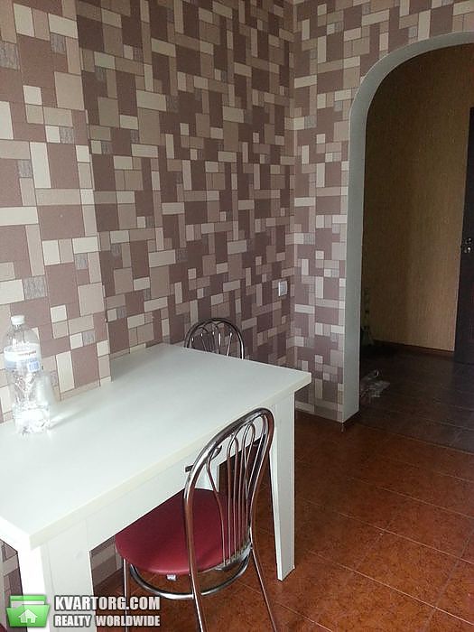 Rent out 1-room apartment. Киев, регенераторная — photo 3