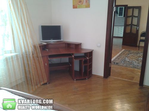 Rent out 3-room apartment. Киев, Декабристов — photo 6
