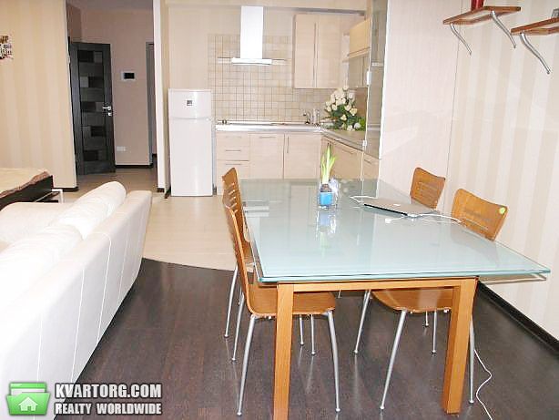 Rent out 1-room apartment. Киев,  Никольско-Слободская — photo 3
