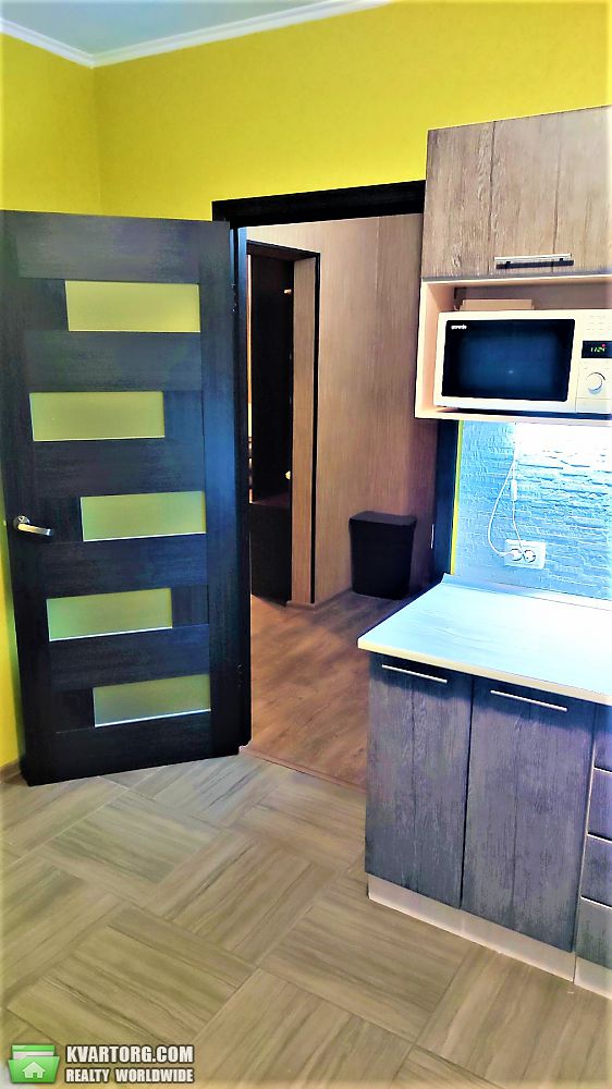 Rent out 1-room apartment. Киев, Здолбуновская — photo 1