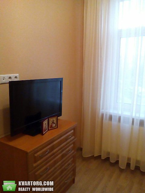 Rent out 1-room apartment. Киев, Булгакова ул. — photo 9