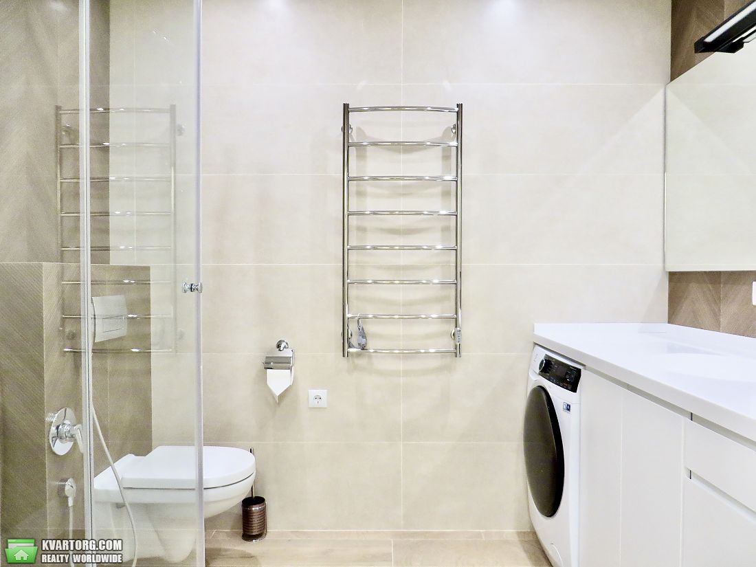 Rent out 2-room apartment. Киев, Набережно-Рибальська — photo 6