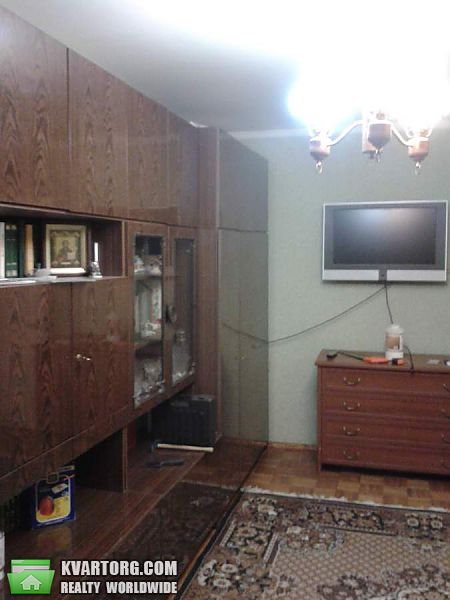 Sell 2-room apartment. Киев, Воссоединения пр — photo 1