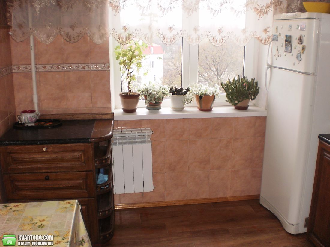 Rent out 2-room apartment. Киев, ул. Рижская — photo 10