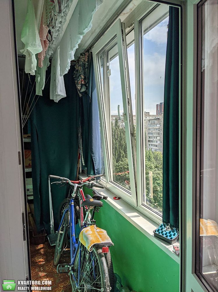 Sell 1-room apartment. Киев,  Воссоединения пр — photo 8