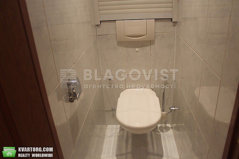 Rent out 3-room apartment. Киев,  Герцена — photo 6