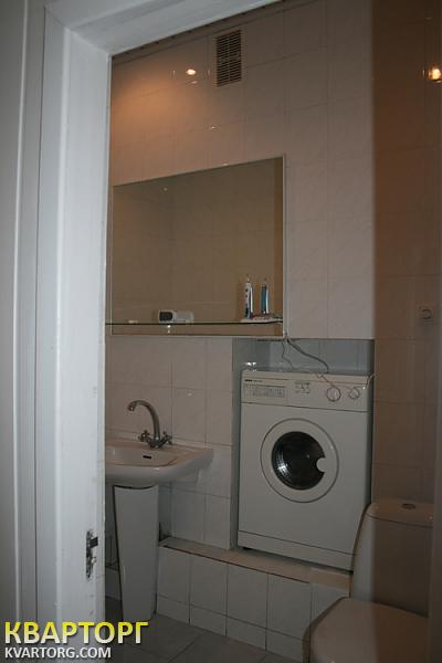 Sell 3-room apartment. Киев, Малоподвальная — photo 8