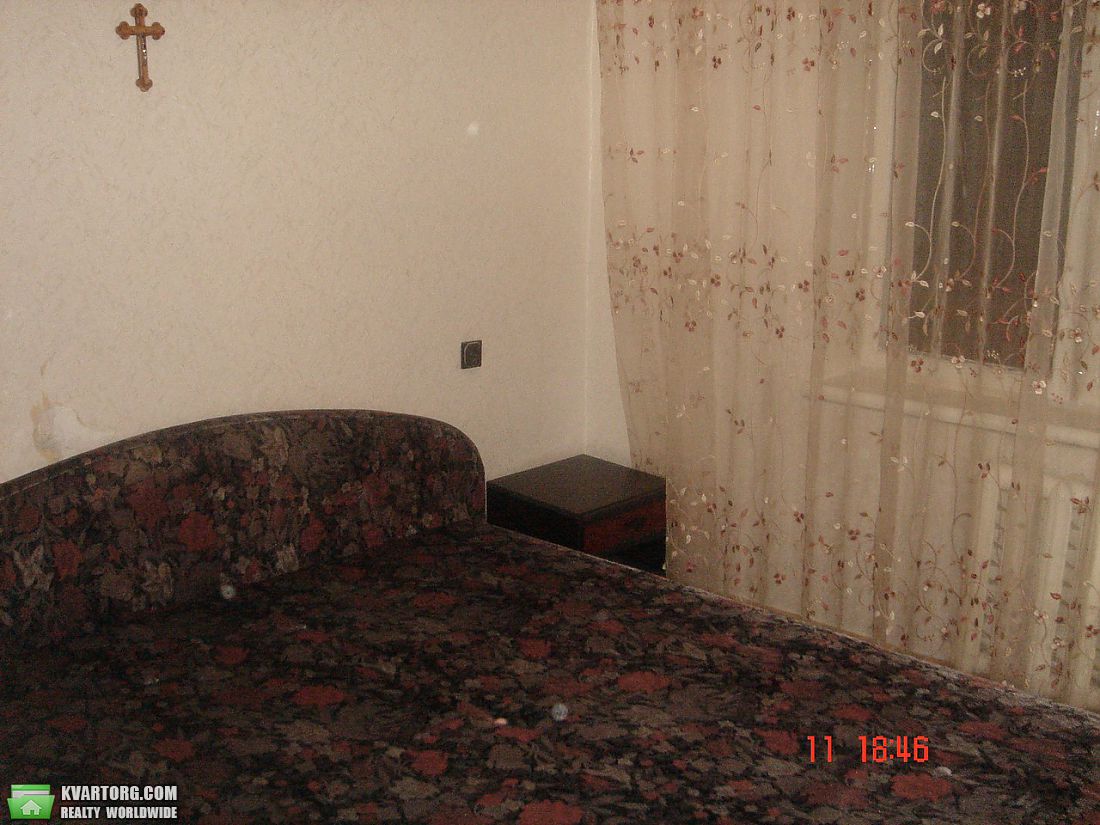 Rent out 2-room apartment. Киев,  Шамрыло — photo 4