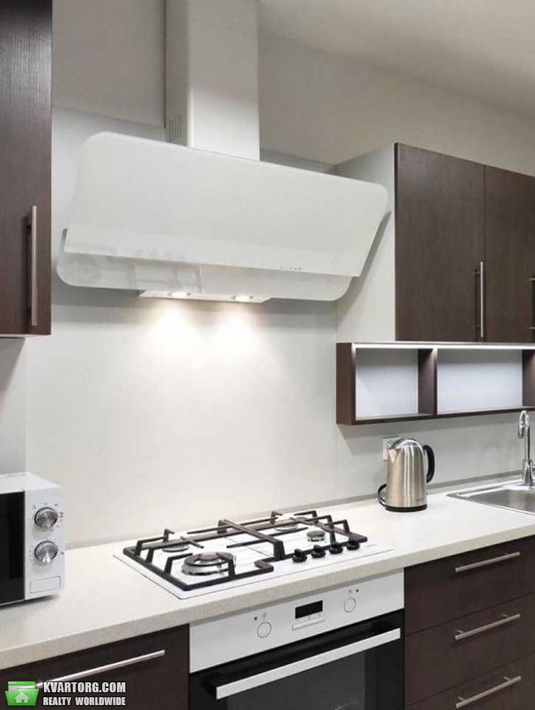 Rent out 2-room apartment. Киев,  Паньковская — photo 7