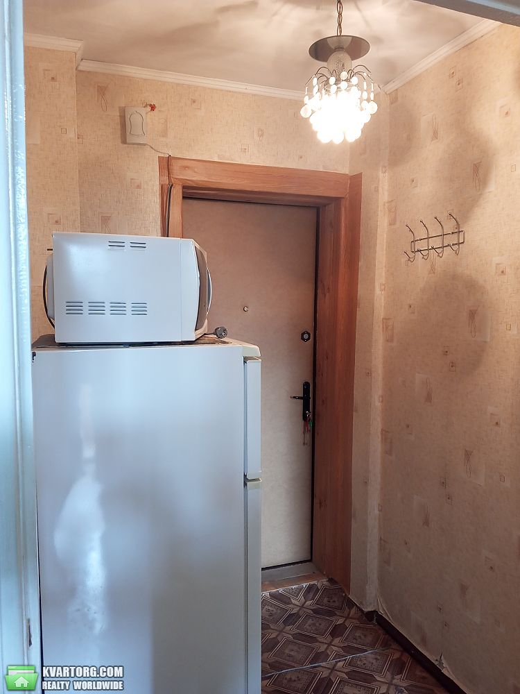 Rent out 1-room apartment. Киев,  Пражская — photo 1