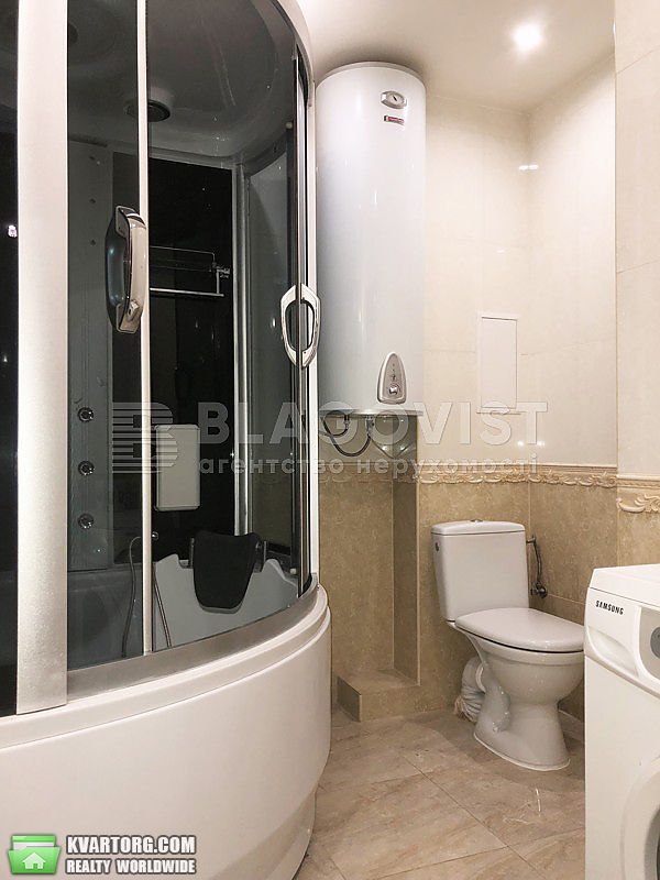 Rent out 3-room apartment. Киев, Левандовская — photo 9