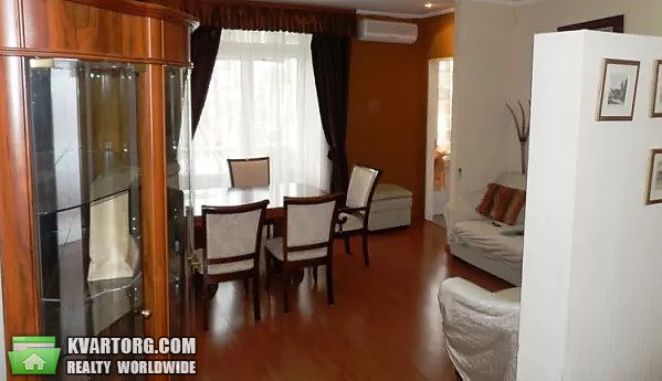 Rent out 2-room apartment. Киев,  Тарасовская — photo 1