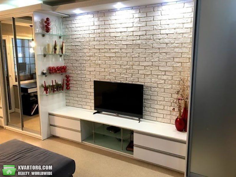 Sell 2-room apartment. Киев,  Автозаводская — photo 3