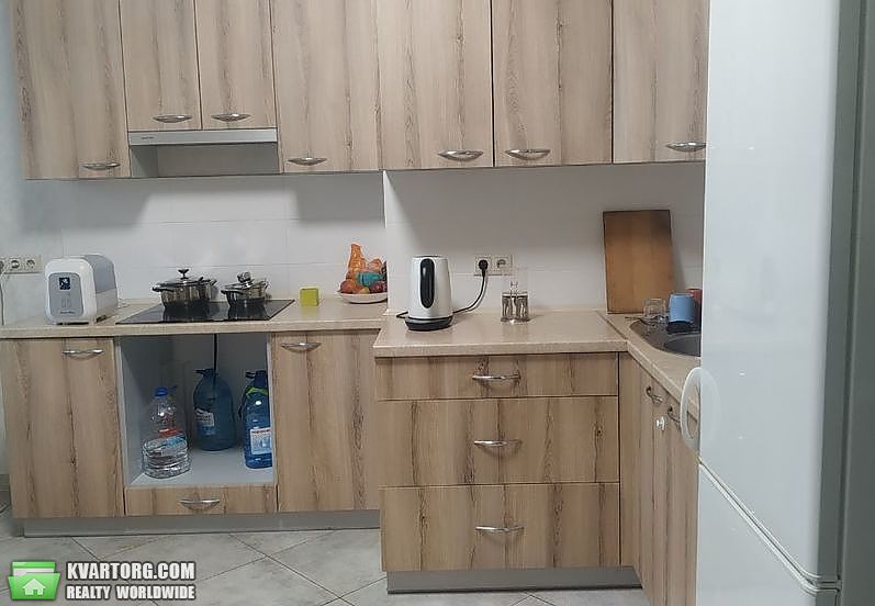 Rent out 2-room apartment. Киев,  Туманяна — photo 1