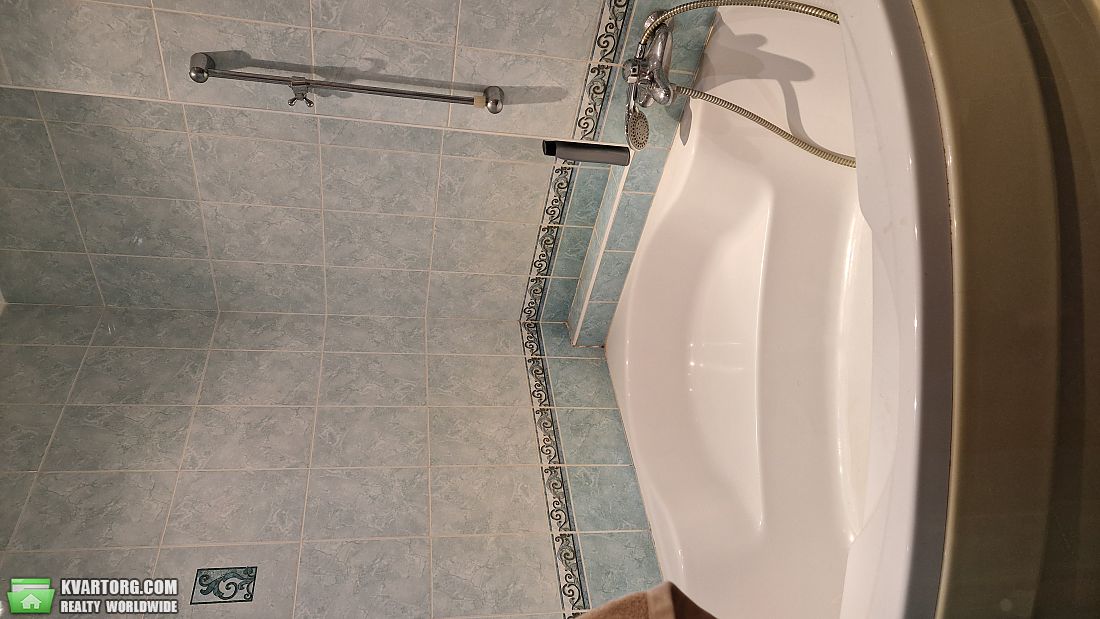 Rent out 3-room apartment. Киев,  Полярная — photo 6