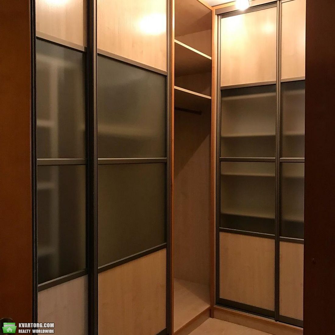 Rent out 4-room apartment. Киев,  Межигорская — photo 6