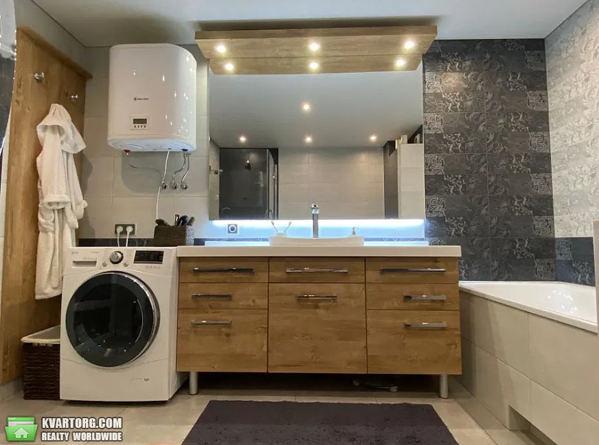 Sell 4-room apartment. Киев,  Приречная — photo 8