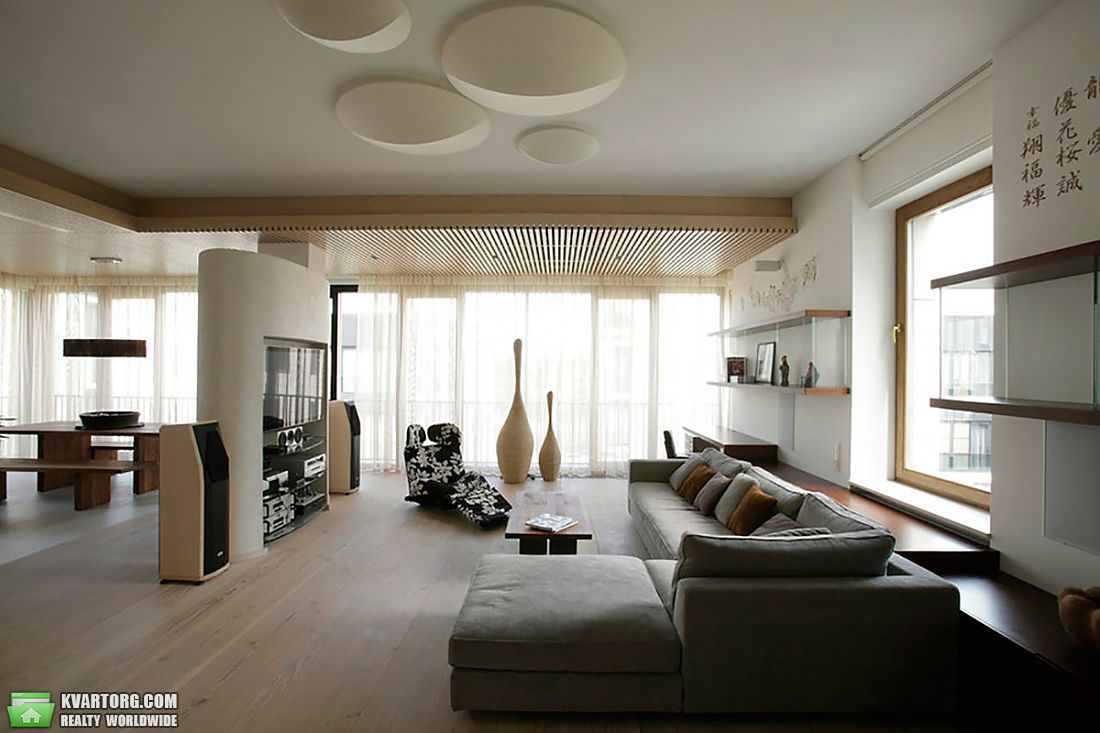 Rent out 5-room apartment. Киев,  Грушевского — photo 1