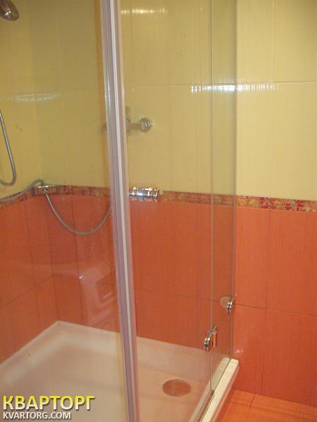 Rent out 3-room apartment. Киев,  Победы пл — photo 2