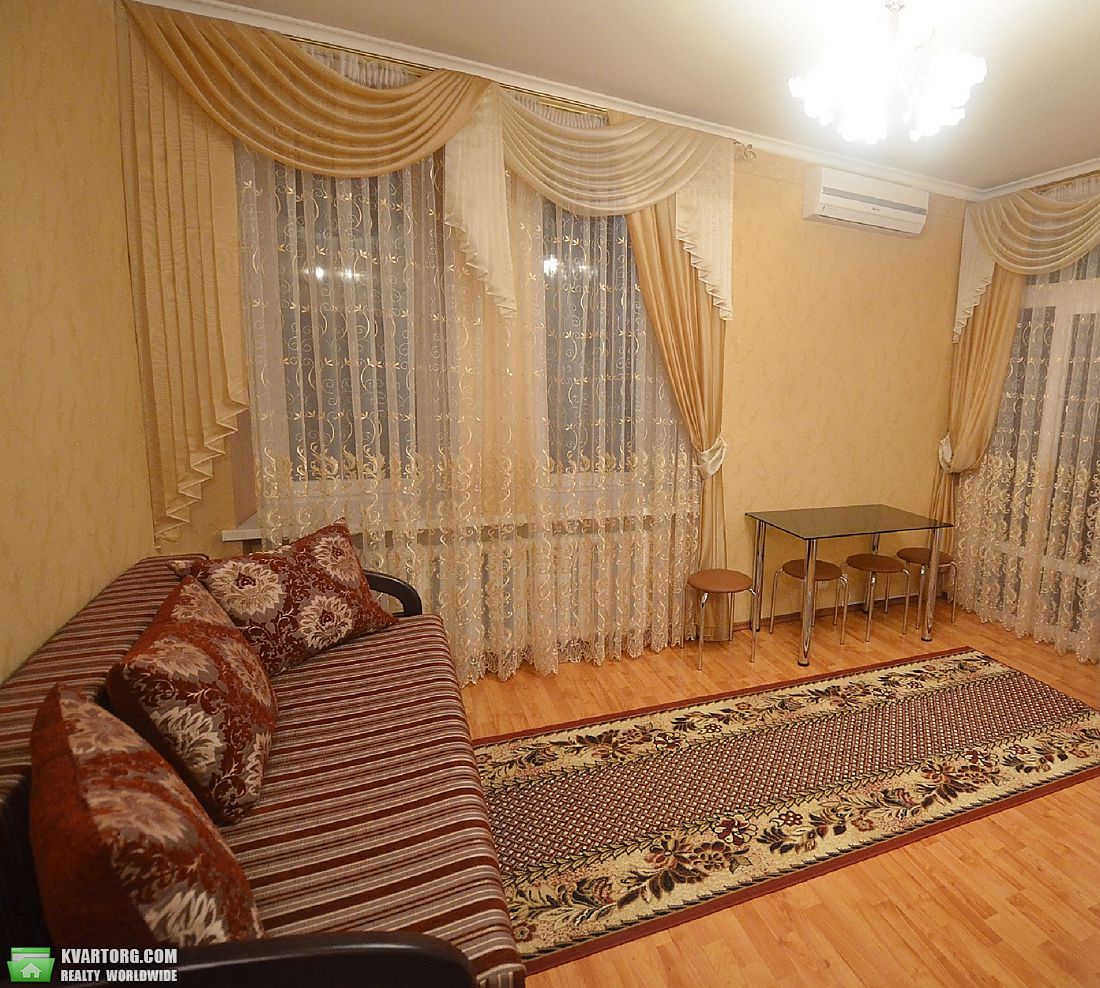 Rent out 2-room apartment. Николаев, Шнеерсона — photo 2