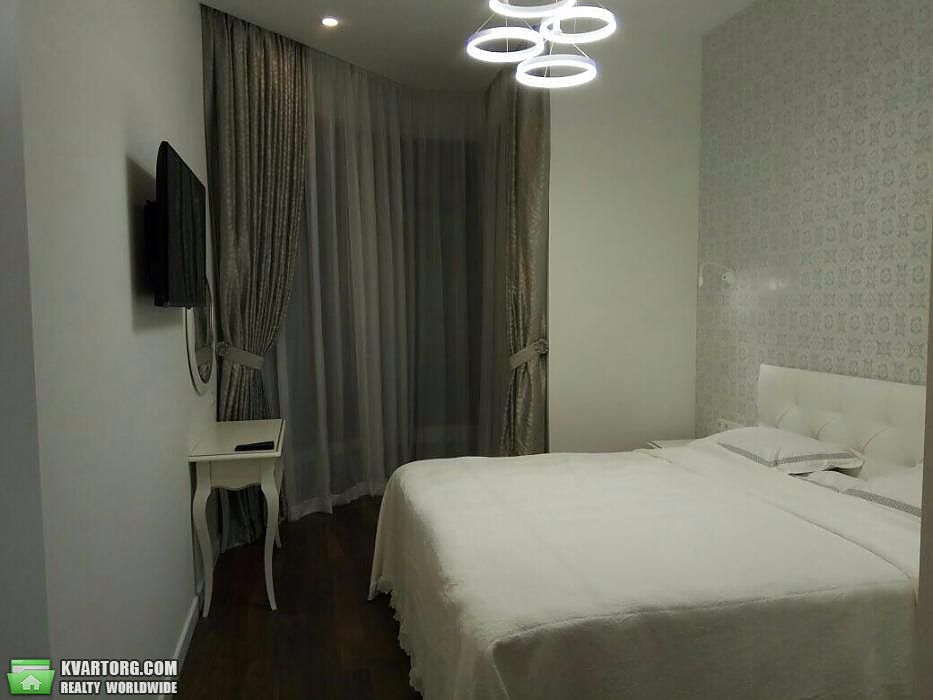 Rent out 2-room apartment. Киев, Ивана Фиалека — photo 4