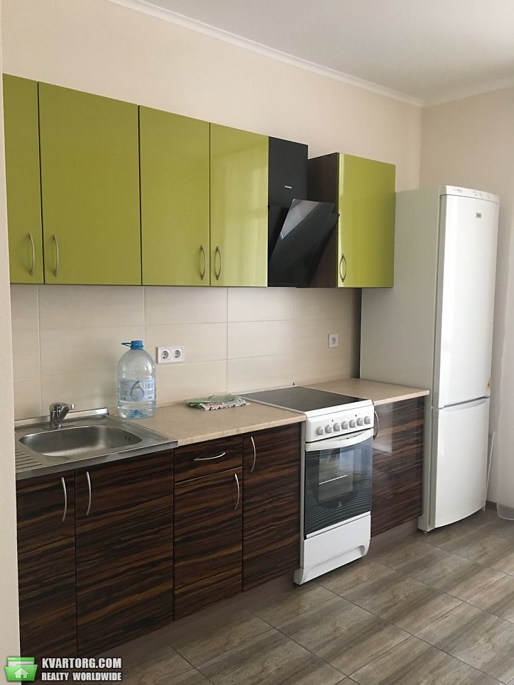 Rent out 1-room apartment. Киев,  Пчелки — photo 1