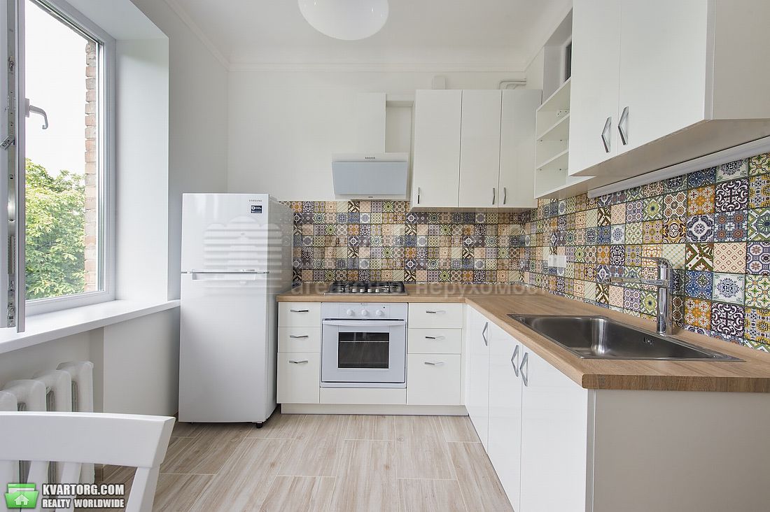 Rent out 1-room apartment. Киев,  Печерский спуск — photo 9