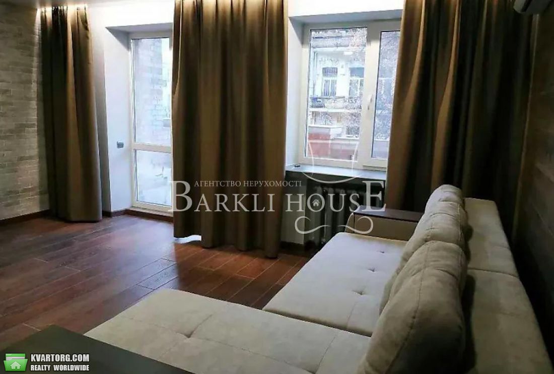 Rent out 2-room apartment. Киев,  Андреевская — photo 7