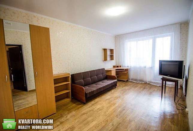 Rent out 3-room apartment. Киев,  Свободы пр — photo 3
