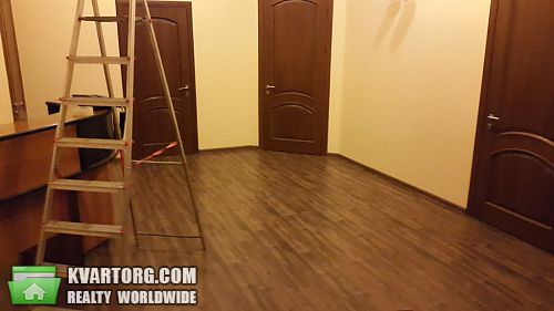 Rent out office. Киев,  Эспланадная — photo 1