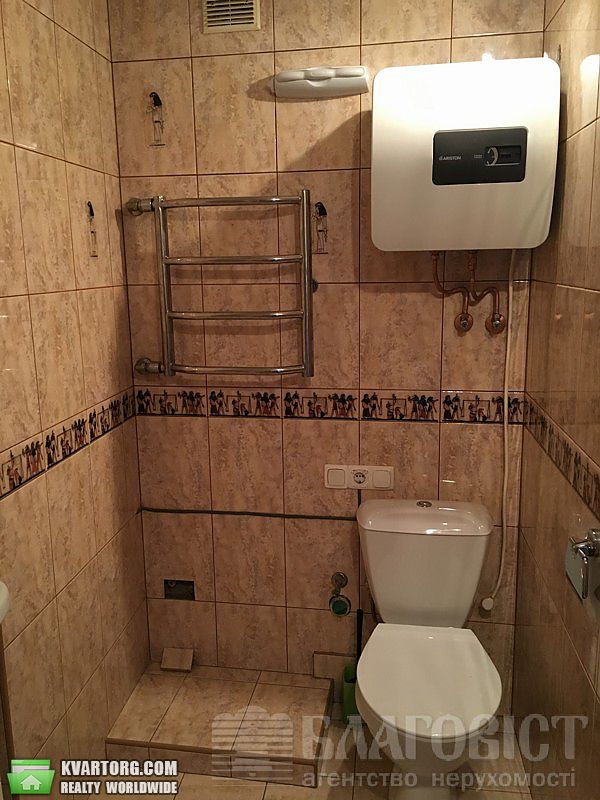 Sell 3-room apartment. Киев,  Дегтяревская — photo 3