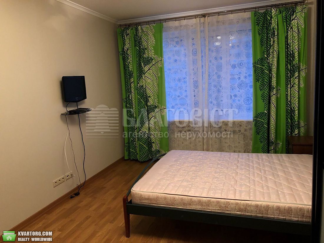 Rent out 4-room apartment. Киев,  Старонаводницкая — photo 10