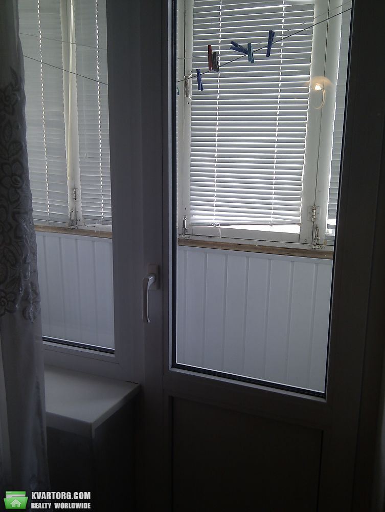 Rent out 3-room apartment. Киев,  Симиренко — photo 8