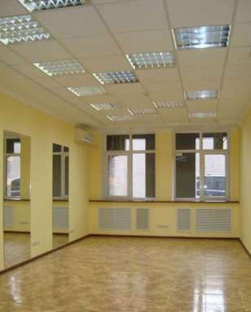 Rent out office. Киев, Леси Украинки бульв. — photo 1