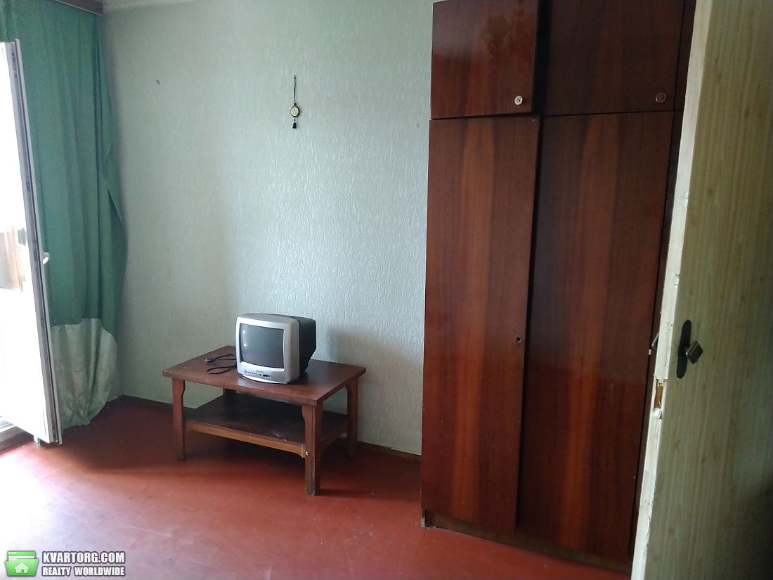 Rent out 1-room apartment. Киев, Харьковское шоссе — photo 6