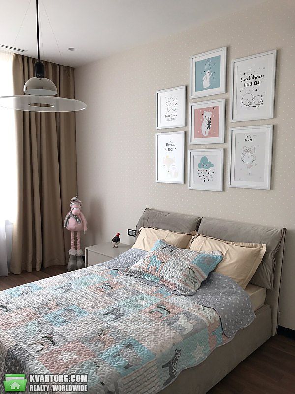 Rent out 4-room apartment. Киев, Драгомирова ул. — photo 2